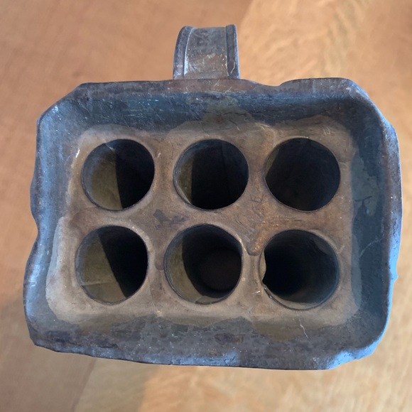 Vintage Old and Primitive Candle Mold from Connecticut Farm - Picture 5 of 6